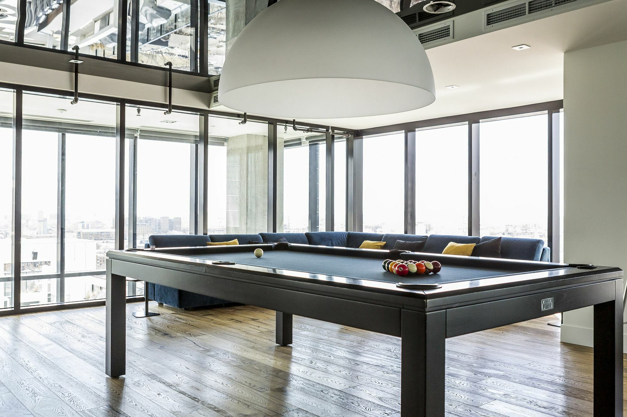 Stylish 1br In Downtown Mtl By Sonder Apartment